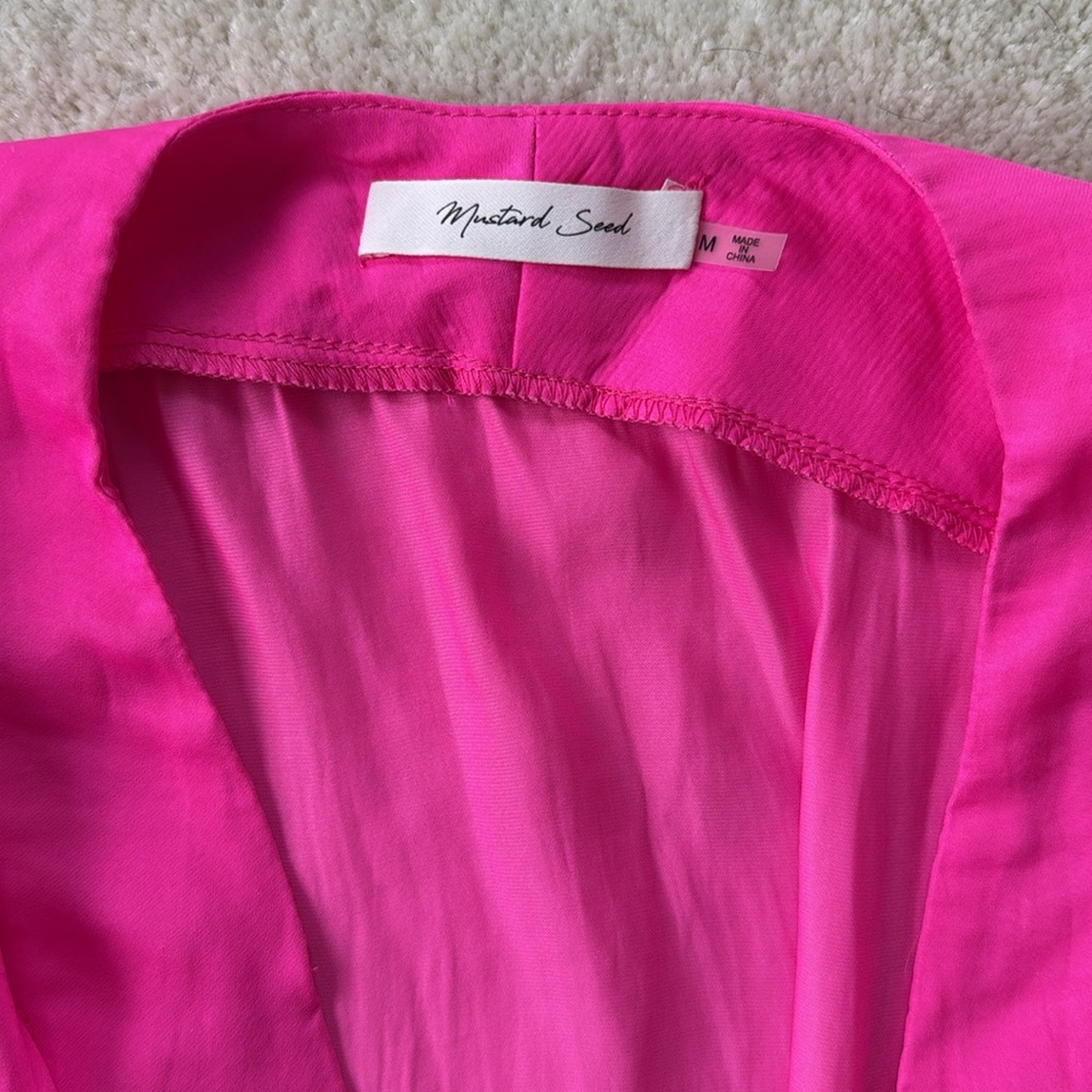 EUC Boutique Hot Pink Flowy Top - Picture 4 of 6